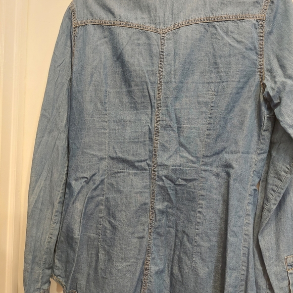 Forever 21 Western Style Lightweight Denim Shirt - Picture 6 of 6